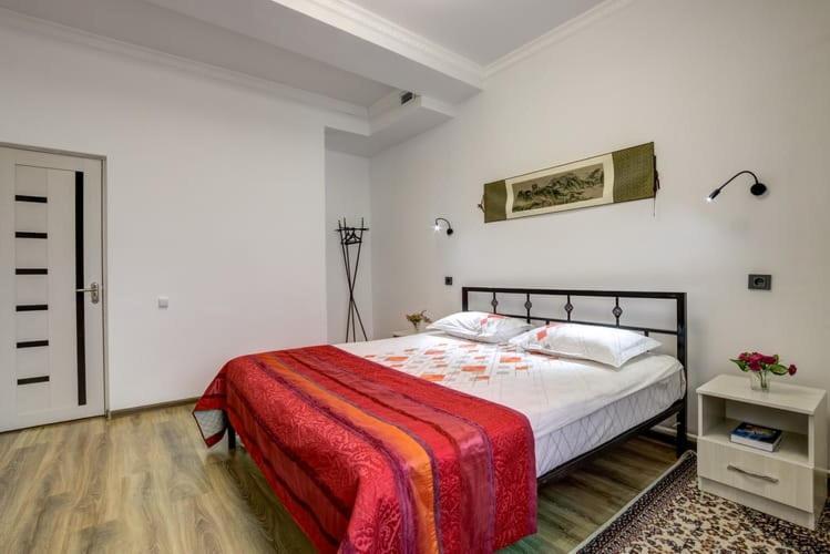 Olive Hotel Kochkor ภายนอก รูปภาพ