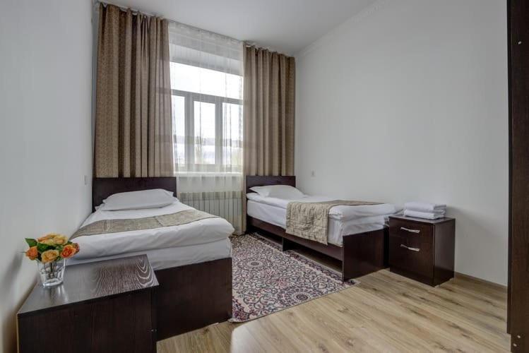 Olive Hotel Kochkor ภายนอก รูปภาพ